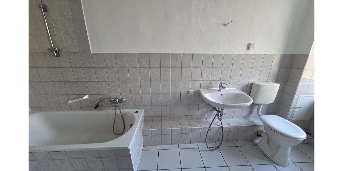 Bad 2-Zimmer-Wohnung