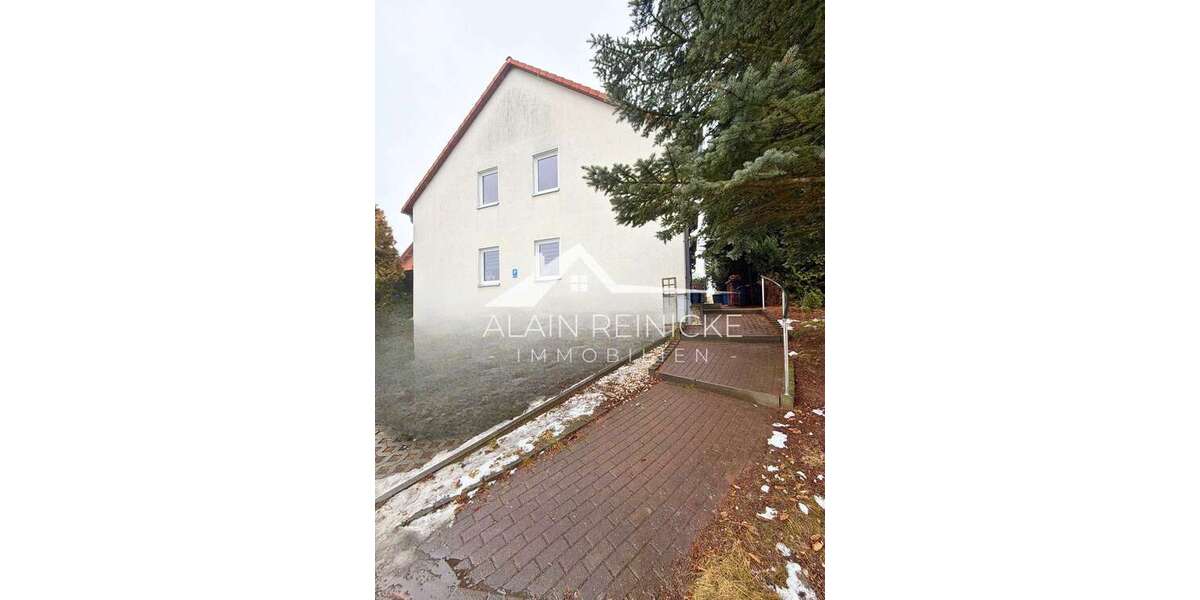 Einfahrt Reihenhaus