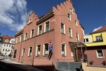 Denkmalschutzobjekt mit großzügigen Räumen in zentraler Lage - direkt am Markt! - Mehrfamilienhaus, Wohnhaus Hainichen | Angebot:27004573
