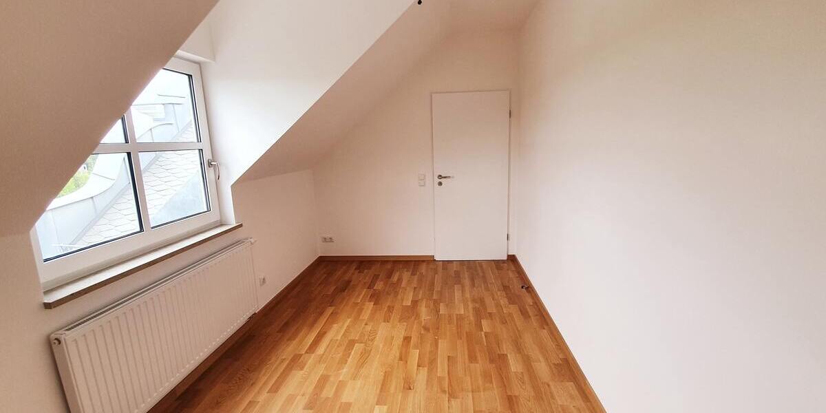 2. Kinder-/Arbeitszimmer