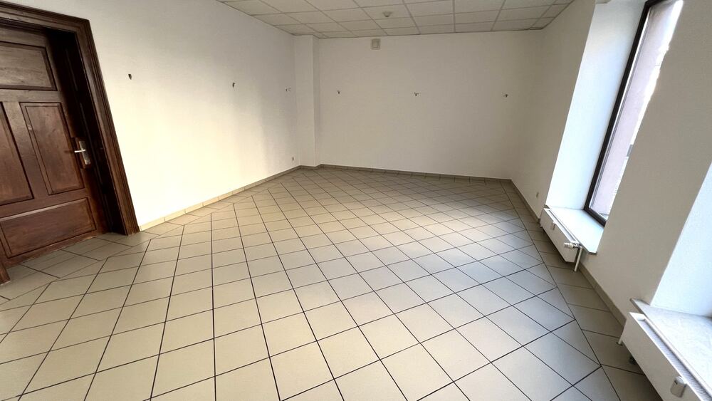 Laden/Büro