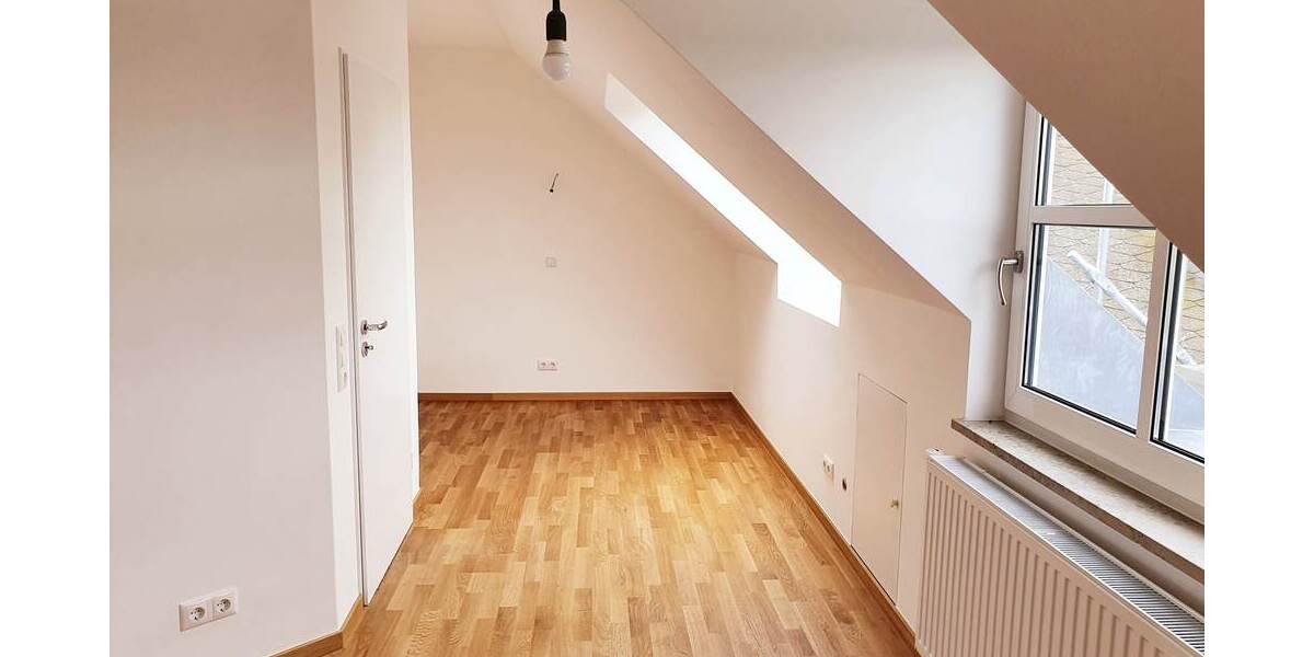 1. Kinder-/ Arbeitszimmer