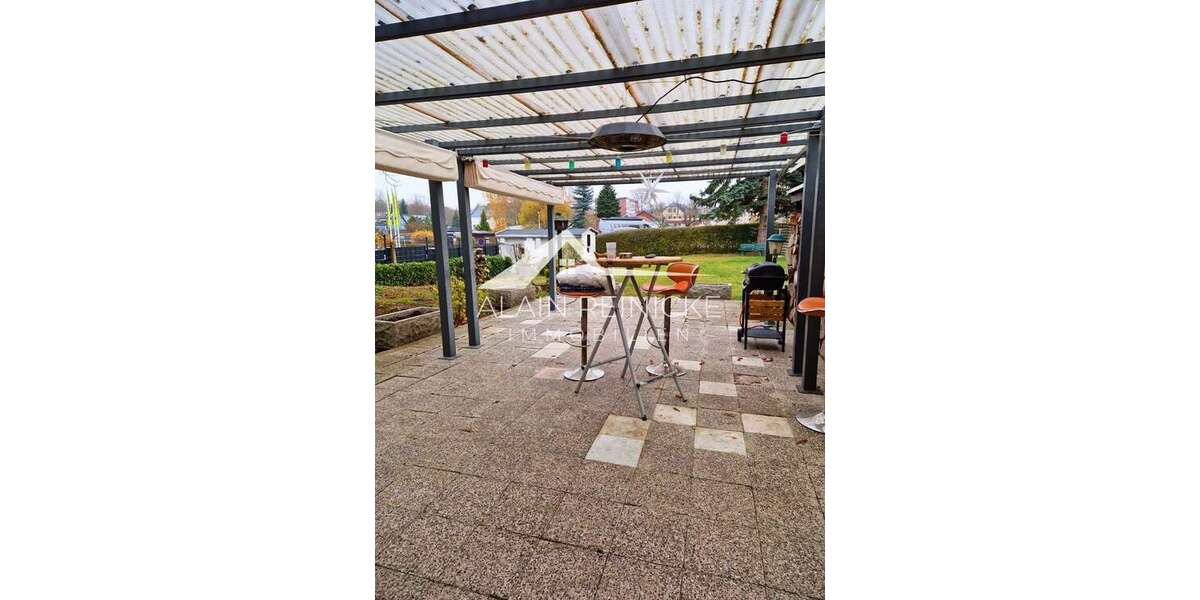 überdachte Terrasse