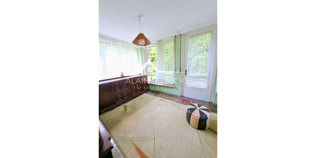 Zimmer im EG mit Zugang zur Terrasse