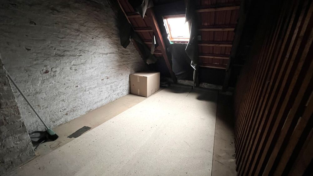 Dachbodenkammer