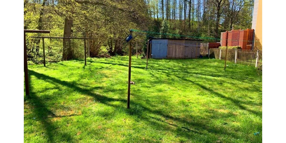 Garten mit Wäscheplatz